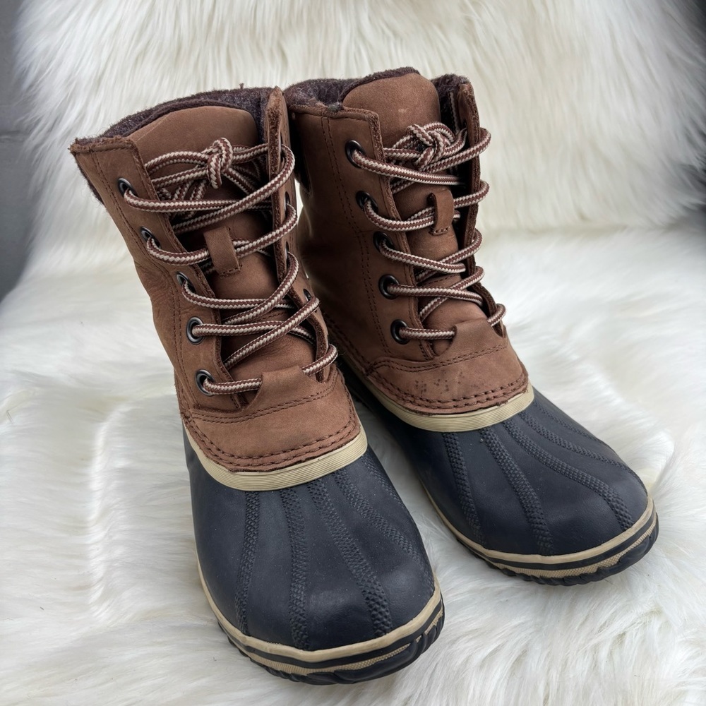 Sorel Tan and Black Lace-Up Boots